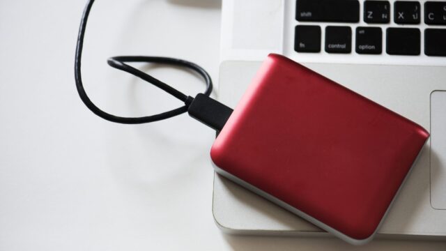 External Hard disk drive connect to laptop